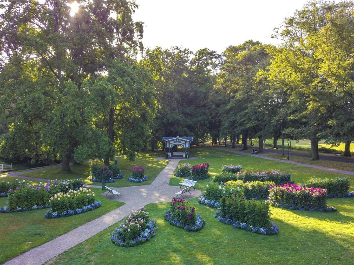Eckberg Near Centre & Nature Apartment *